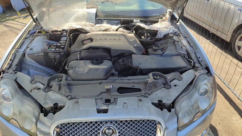 Photo 9 - Jaguar Xf X250 2009 y parts