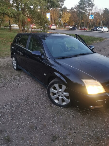 Opel Signum 1681 2004 г