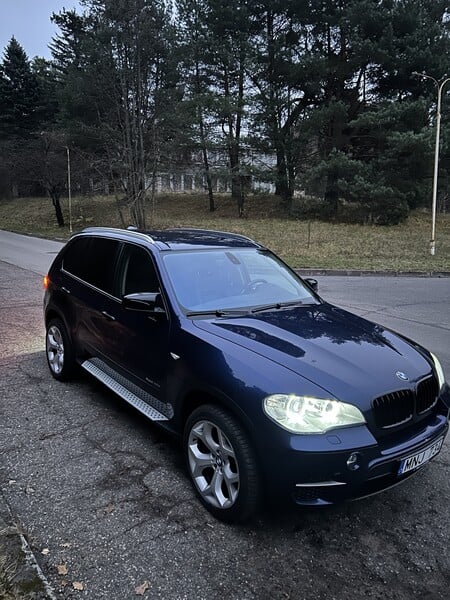 Photo 3 - Bmw X5 2010 y Off-road / Crossover