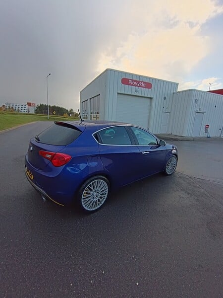 Photo 2 - Alfa Romeo Giulietta 2016 y parts