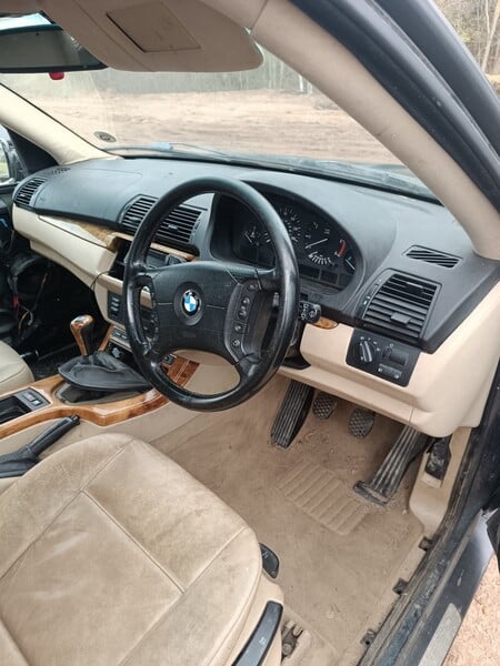 Photo 4 - Bmw X5 E53 D 2001 y parts