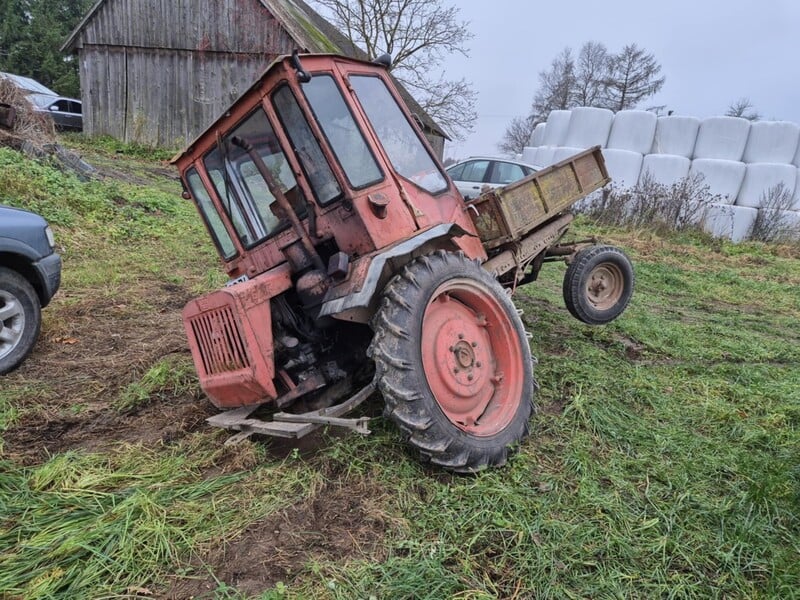 Photo 2 - MTZ T16 1990 y Tractor