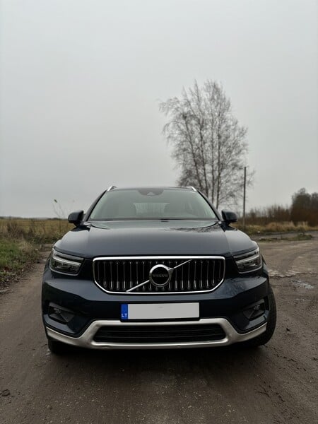 Photo 3 - Volvo XC40 2019 y Off-road / Crossover