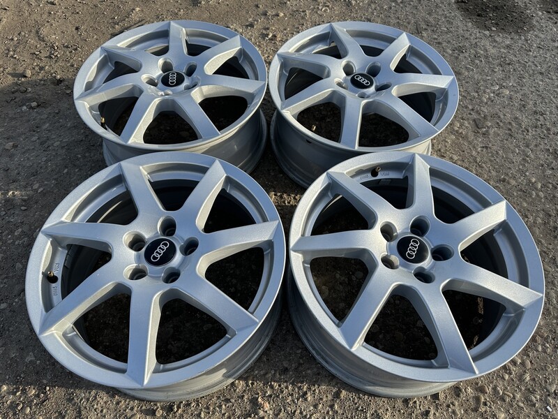 Photo 1 - Audi Siunciam, 7J ET50 light alloy R17 rims