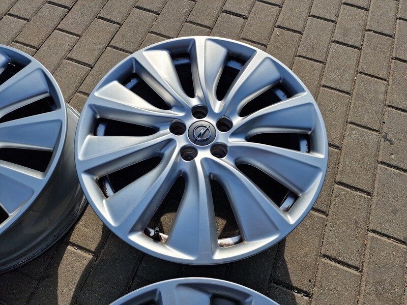 Photo 4 - Opel Grandland X Original Grandland X light alloy R19 rims