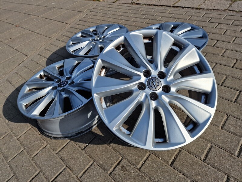 Photo 1 - Opel Grandland X Original Grandland X light alloy R19 rims