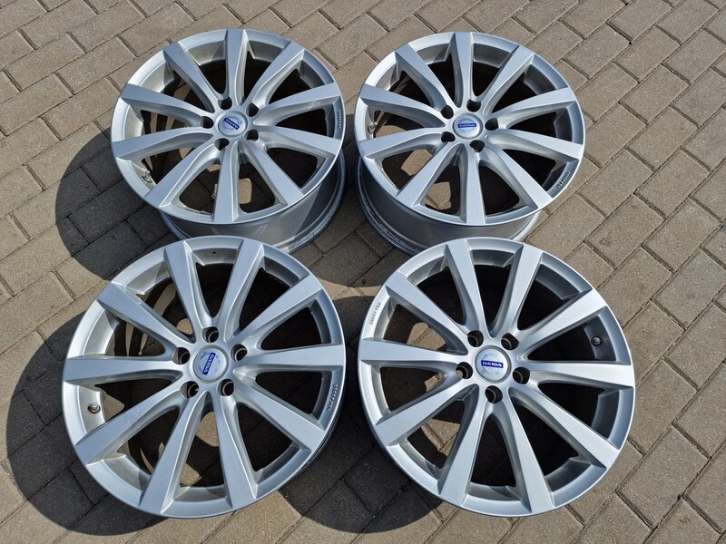 Photo 1 - Volvo XC40, XC60, XC70, XC60 light alloy R18 rims