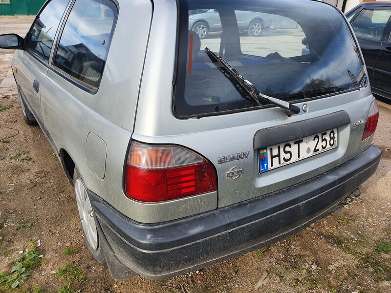 Nuotrauka 3 - Nissan Sunny 1991 m Hečbekas