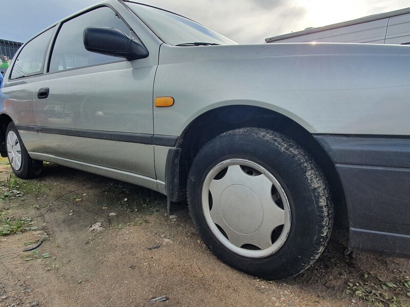 Nuotrauka 9 - Nissan Sunny 1991 m Hečbekas