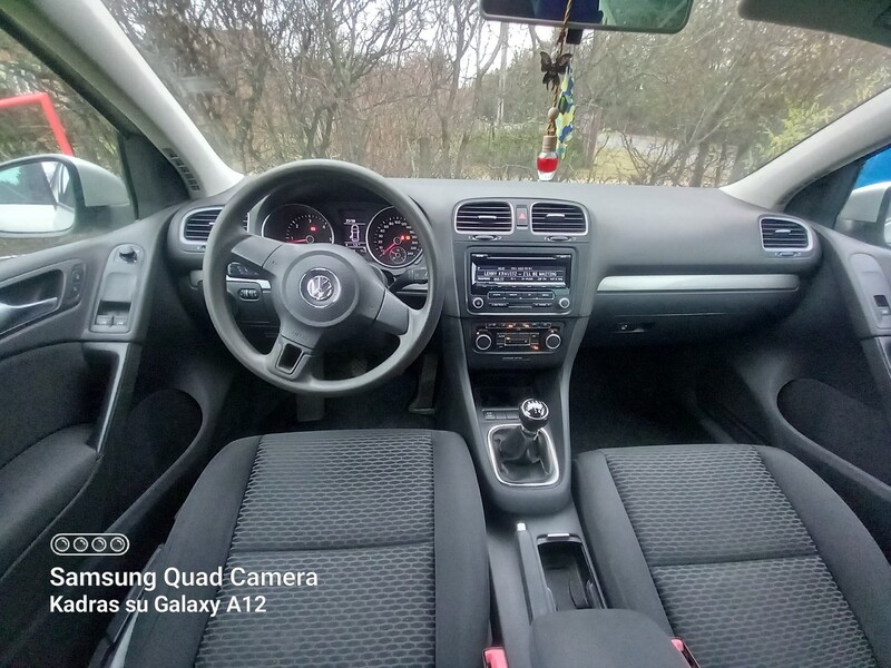 Photo 7 - Volkswagen Golf 2011 y Hatchback