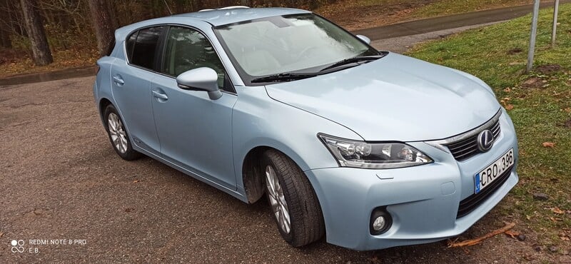 Photo 1 - Lexus CT 200h 2012 y Hatchback