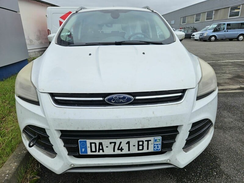 Ford Kuga 2013 y Off-road / Crossover