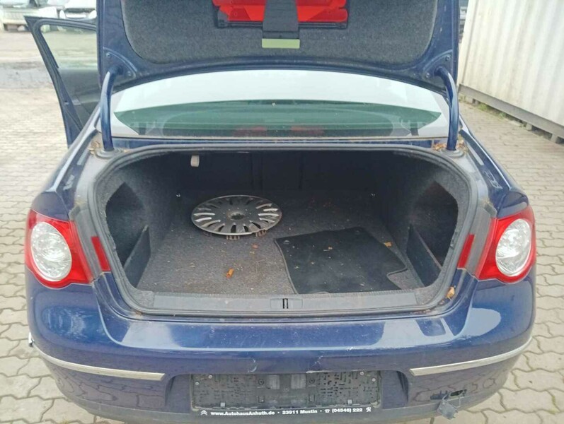 Photo 6 - Volkswagen Passat B6 2006 y parts