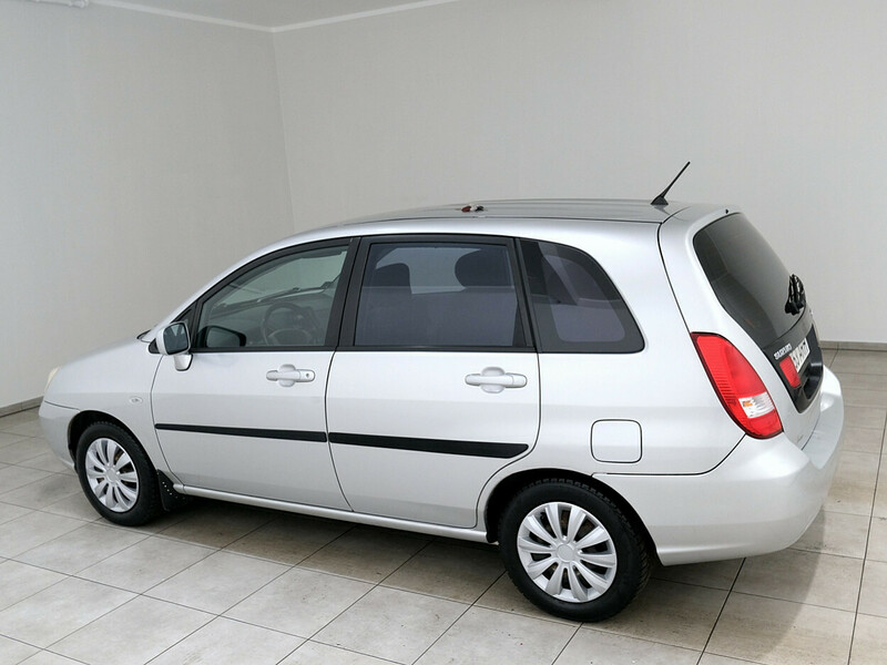 Фотография 4 - Suzuki Liana 2002 г Хэтчбек