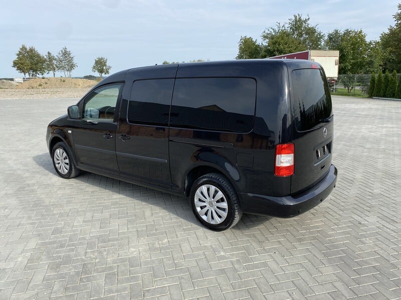 Фотография 9 - Volkswagen Caddy Maxi III 2008 г