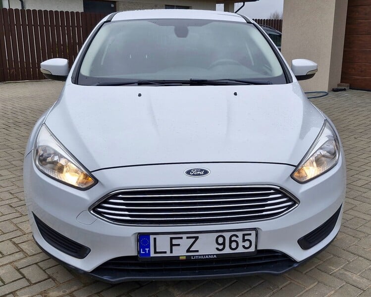 Photo 1 - Ford Focus 2016 y Hatchback