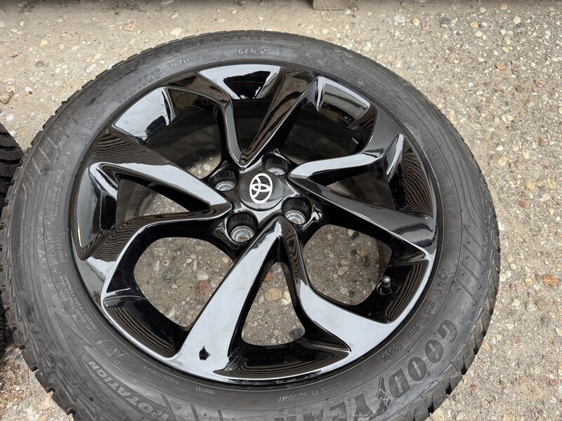 Photo 4 - Toyota Siunciam, 6.5J ET40 light alloy R16 rims