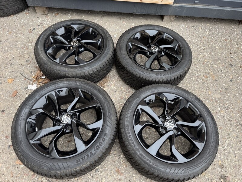 Photo 1 - Volkswagen Siunciam, 6.5J ET40 light alloy R16 rims