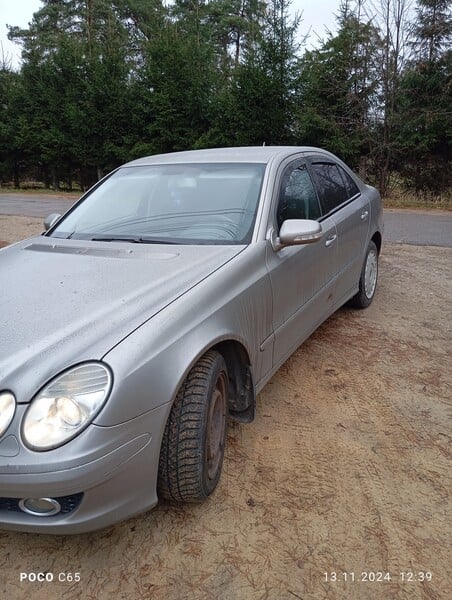 Photo 2 - Mercedes-Benz E 200 2007 y Sedan