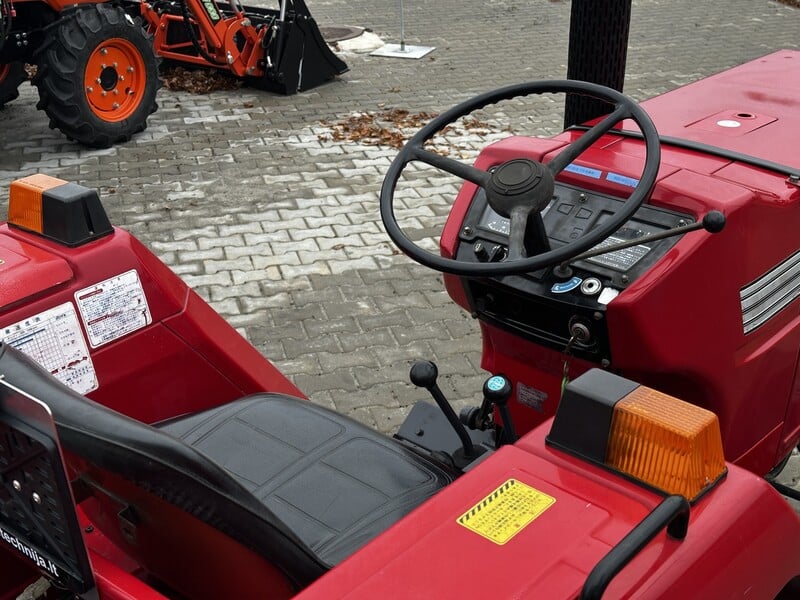 Photo 10 - Shibaura SD-2003 (2wd) 1979 y Tractor