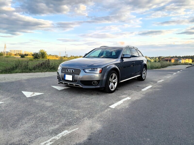 Photo 1 - Audi A4 Allroad 2013 y Off-road / Crossover