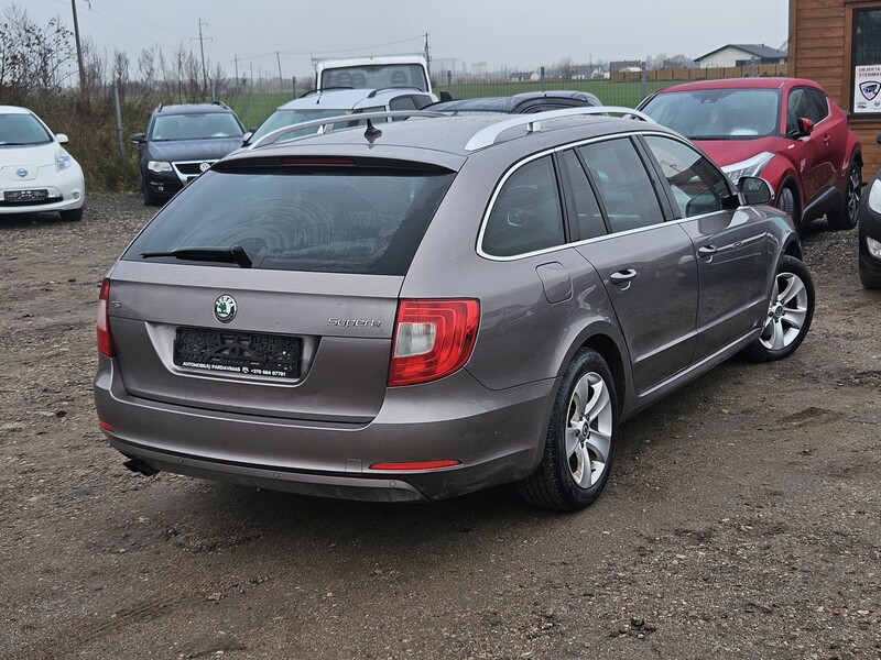 Nuotrauka 8 - Skoda Superb 2011 m Universalas