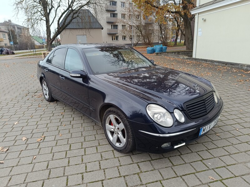 Фотография 1 - Mercedes-Benz E 220 2003 г Седан