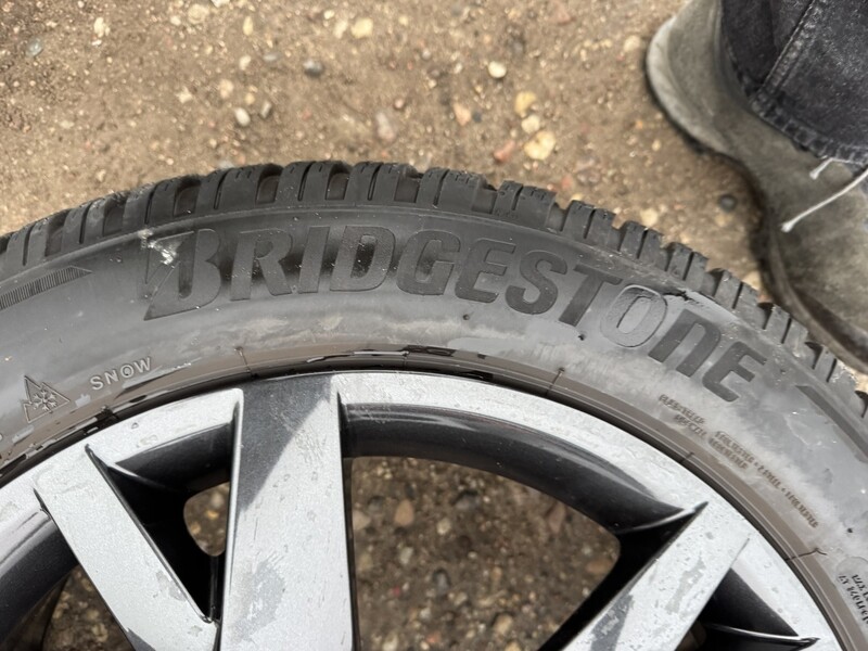 Nuotrauka 6 - Bridgestone Siunciam, 4mm 2020m R17 žieminės padangos lengviesiems