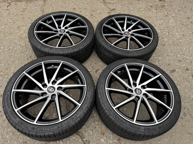 Photo 1 - Toyota Siunciam, 8.5J ET54 light alloy R19 rims