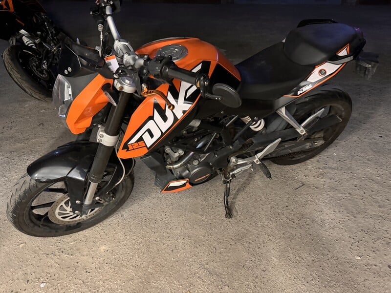 KTM Duke 2011 г Классический / Streetbike мотоцикл