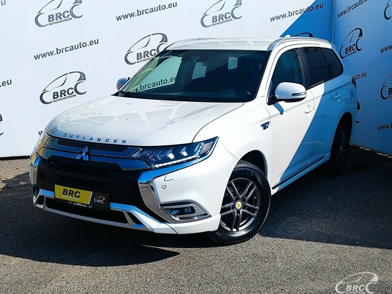 Mitsubishi Outlander 2.4 Plug-in Hybrid 4 2020 г