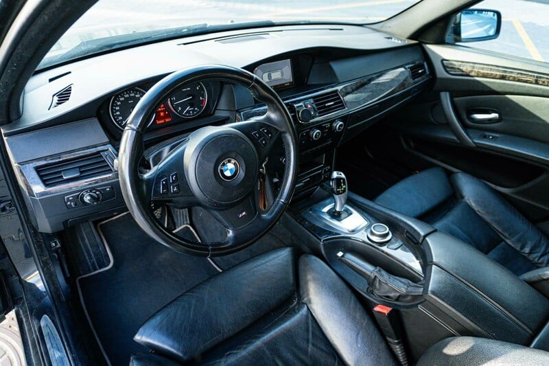 Фотография 14 - Bmw 525 2009 г Универсал