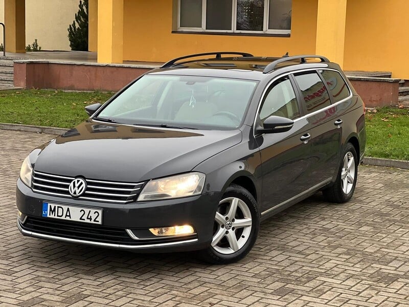 Volkswagen Passat B7 2012 y