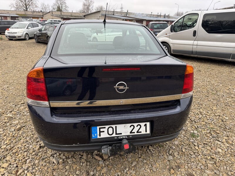 Фотография 4 - Opel Vectra 2003 г Седан