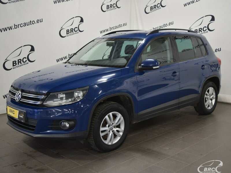 Volkswagen Tiguan FWD M/T 2011 m