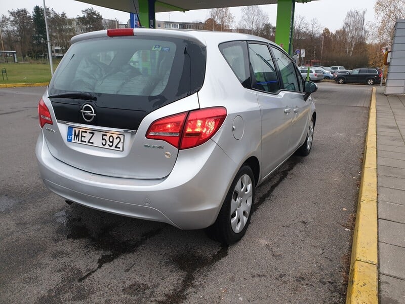 Photo 7 - Opel Meriva 2011 y Hatchback