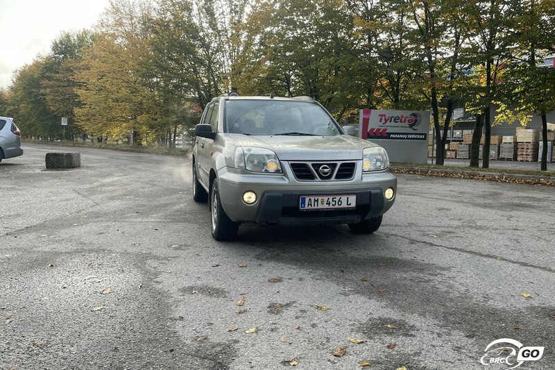 Nissan X-Trail 2004 y Off-road / Crossover