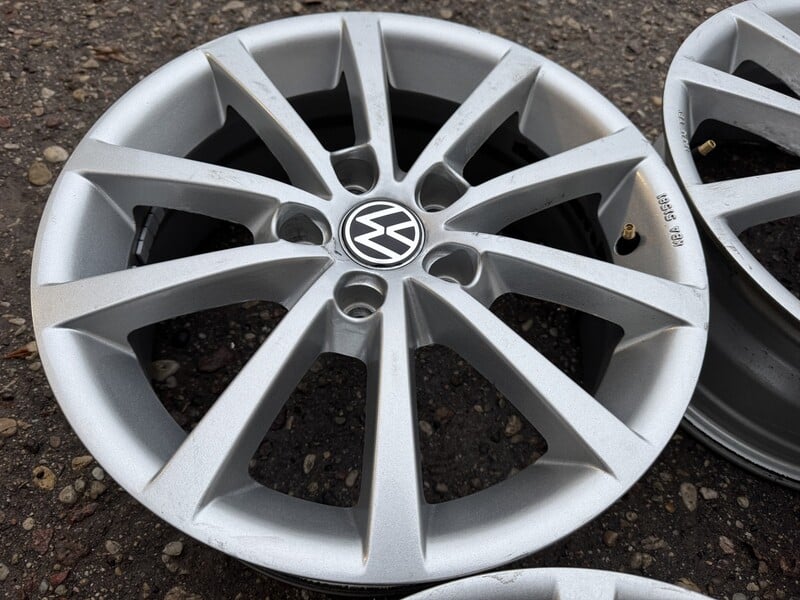 Photo 5 - Volkswagen Siunciam, 6.5J ET35 light alloy R16 rims