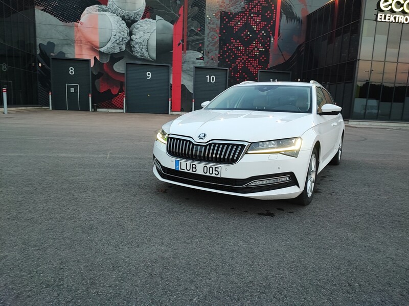 Photo 7 - Skoda Superb 2020 y Wagon