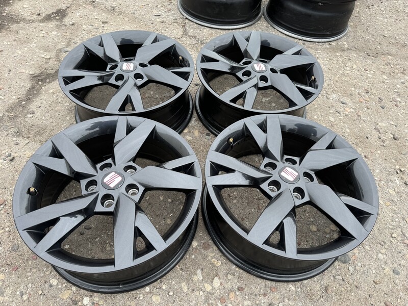 Photo 1 - Seat Siunciam, 6.5J ET46 light alloy R17 rims