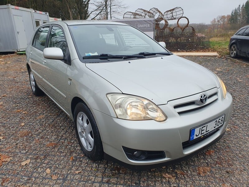 Nuotrauka 3 - Toyota Corolla 2005 m Hečbekas