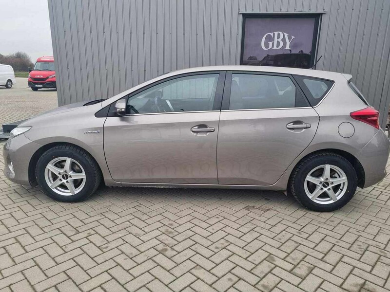 Nuotrauka 6 - Toyota Auris 2013 m Hečbekas