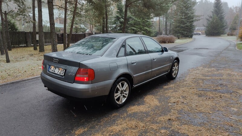 Photo 6 - Audi A4 2000 y Sedan