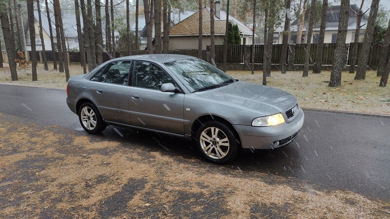 Photo 7 - Audi A4 2000 y Sedan