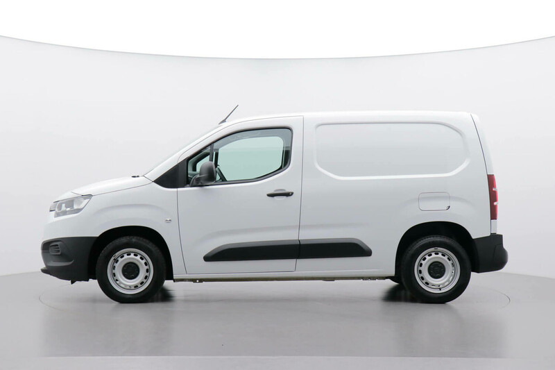 Фотография 3 - Toyota Proace City 2023 г Фургон