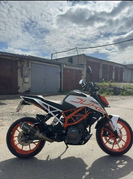 Фотография 4 - KTM Duke 2018 г Классический / Streetbike мотоцикл