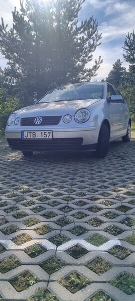 Photo 2 - Volkswagen Polo 2005 y Sedan