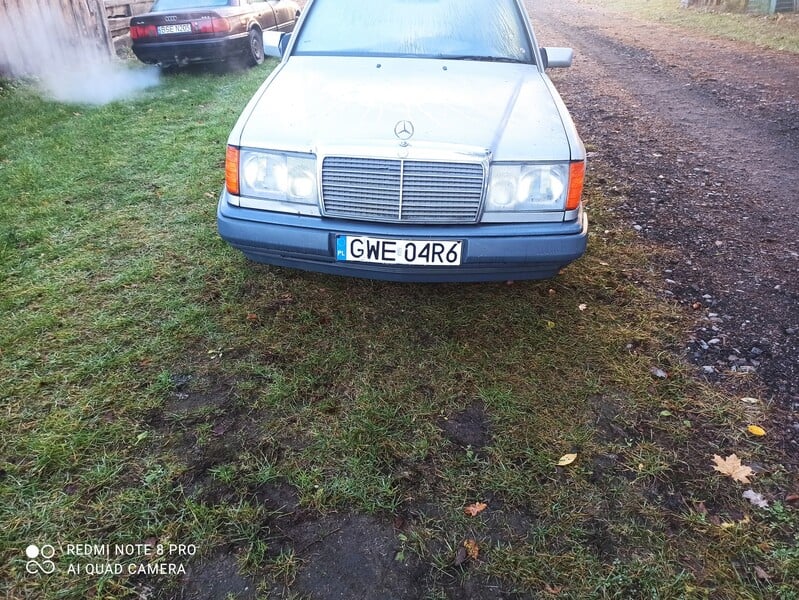 Mercedes-Benz W124 1993 m Sedanas