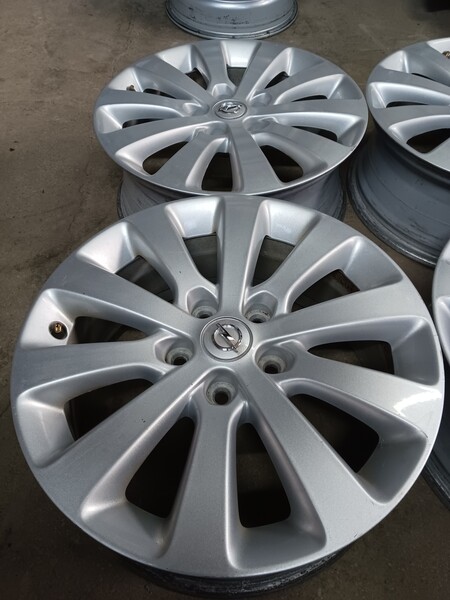 Photo 6 - Opel light alloy R17 rims