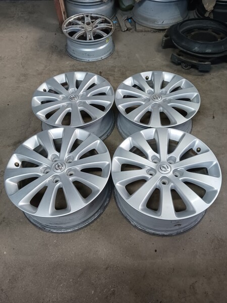 Photo 7 - Opel light alloy R17 rims